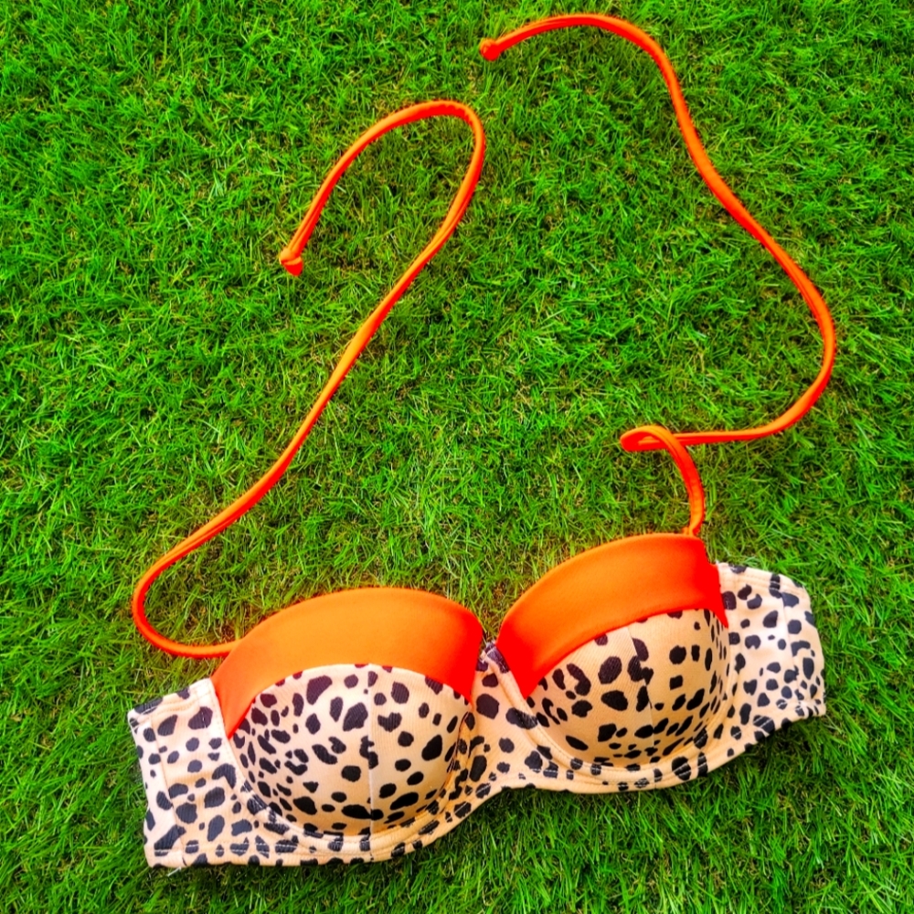 Victoria Secret, bikini top, 34A, coral and leopard print.